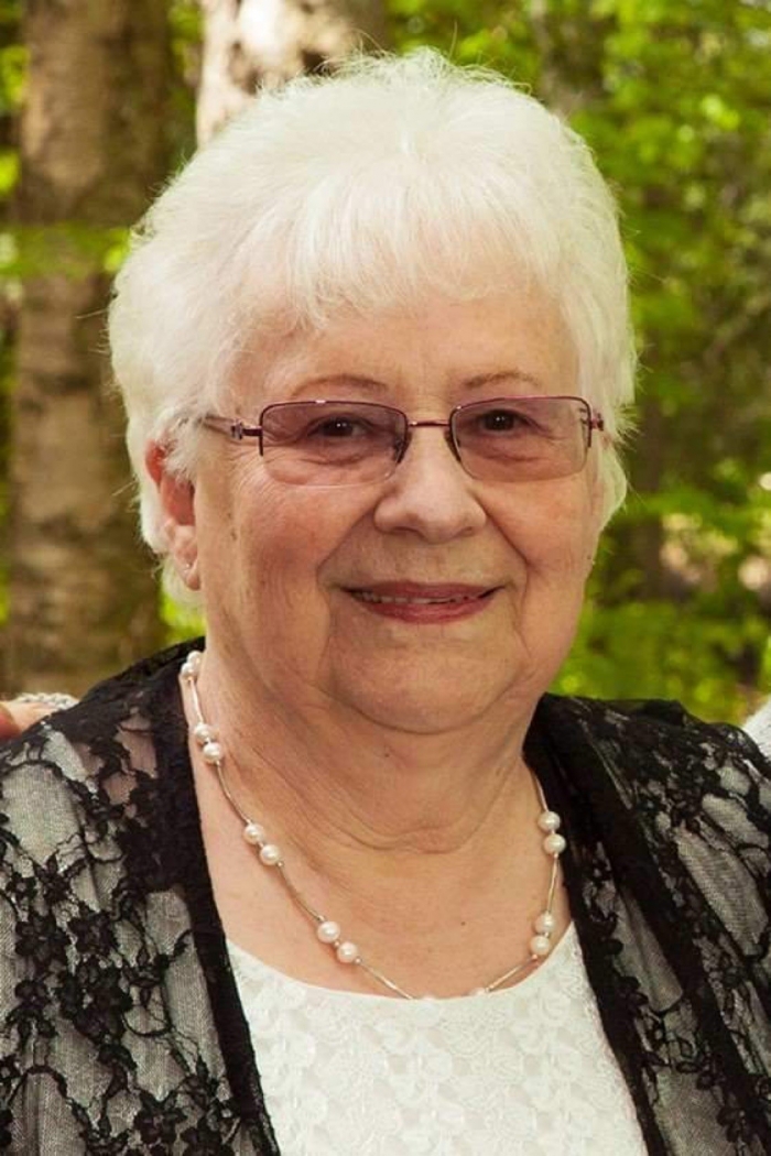 Mme Madeleine Beaupré Lambert