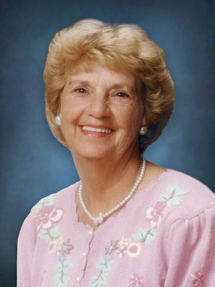 Mme Colombe Sénécal Fontaine